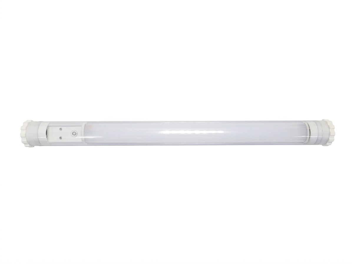 Serie 32: 13 vatios/ 220-240 voltios/ 680 mm/ 4000K 